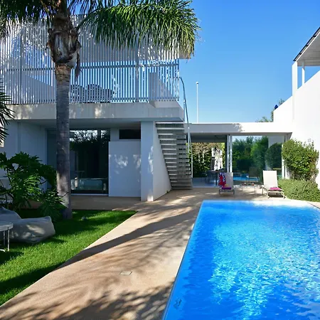 Villa Carrubo 4, Emma Ragusa