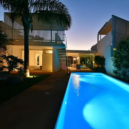 Villa Carrubo 4, Emma Ragusa